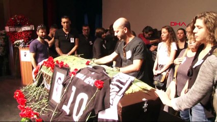 Kazada ölen oyuncu Arda Öziri için okulunda tören