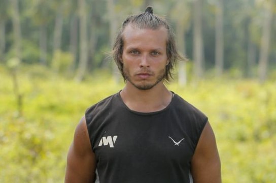 Ödül Kazanarak İstanbul'a Gelen Murat Ceylan Sevgilisiyle Dudak Dudağa Poz Verdi