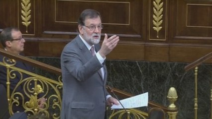 Rajoy critica los "atajos" de Sánchez en la víspera de la moción de censura