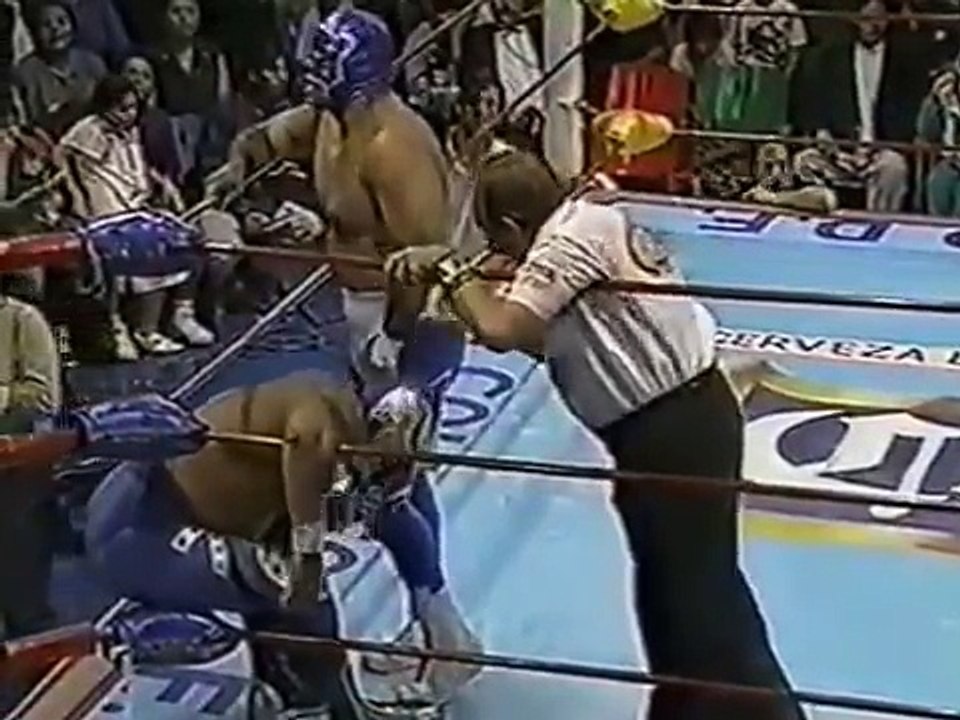 Cuando Último Guerrero derrotó a Atlántico (hermano de Atlantis).
