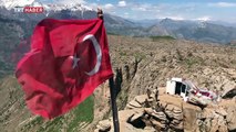 Mehmetçik dağları teröristlerden temizledi, Şemdinli huzura kavuştu