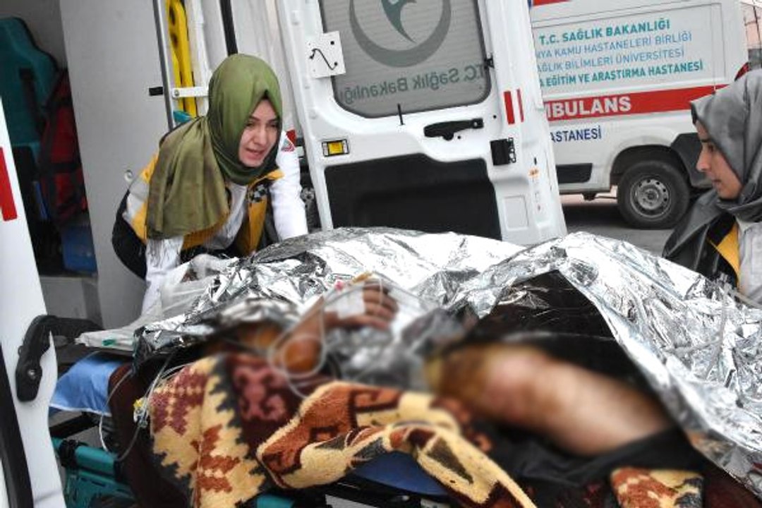 Ev Kadını, Meyve Bahçesinde Üzerine Benzin Döküp Kendini Ateşe Verdi