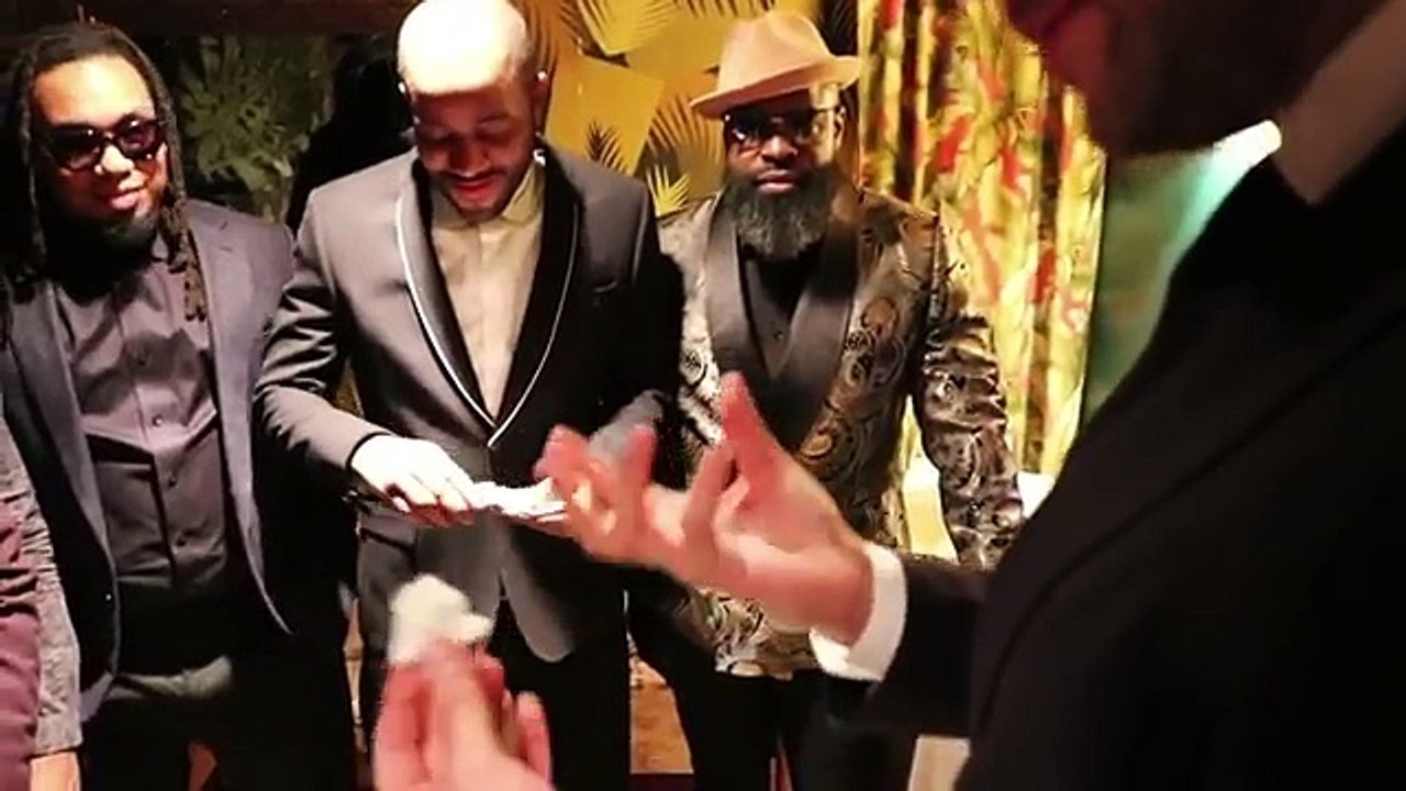 Backstage Magic Trick #4: Dan White and The Roots