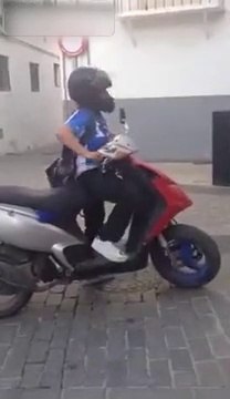 Ne jamais conduire un scooter ivre...