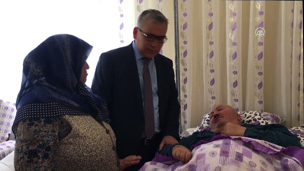 Hem hasta eşine baktı hem de okuma yazma öğrendi - NİĞDE