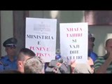 Ora News - Ndjekje penale për të rinjtë e FRDP që protestuan dje kundër Xhafës