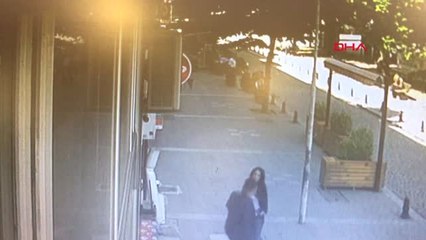 Sokak Ortasında Karısını Döven Kişiye Çevredekilerden Feci Dayak