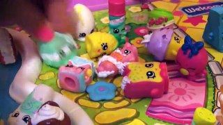 Shopkins POOL PARTY