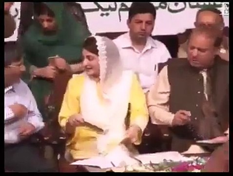 What is the difference between Nawaz sharif and Imran khan