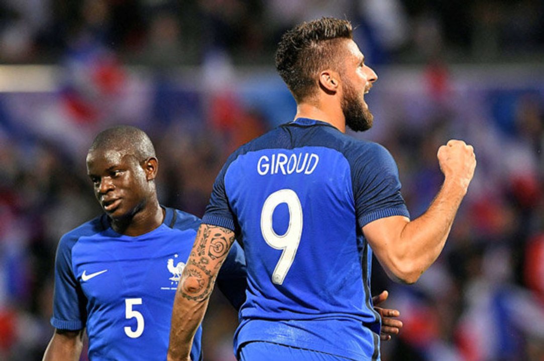 Kanté supporte Giroud