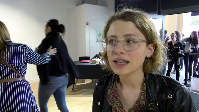 Les jeunes cherchent un emploi cet été pour payer leurs études