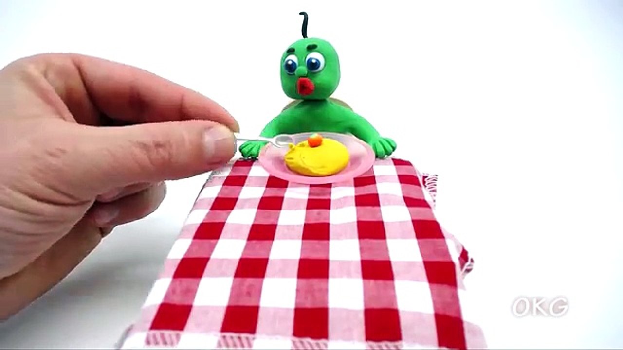 Green Baby in FUN CARE DAY - Stop Motion Cartoons For Kids
