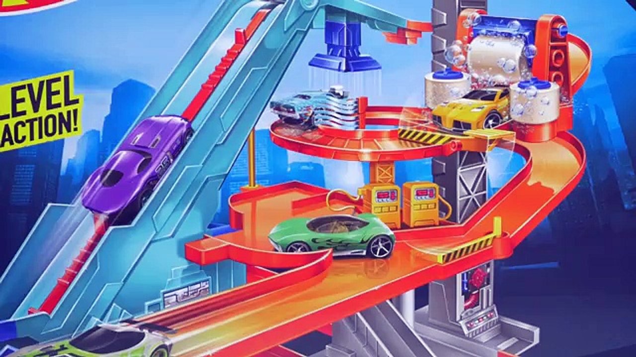 Hot Wheels Mega service station toys & Disney Cars Tomica toy