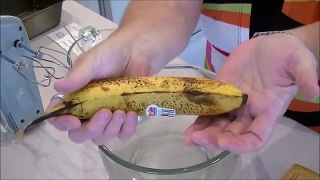 Easy Homemade Banana Bread Recipe