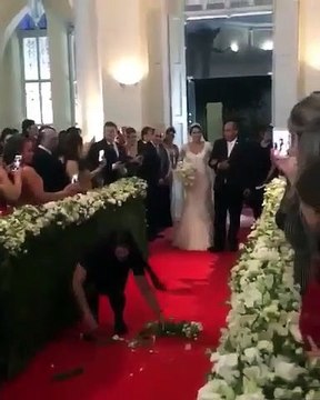 Cette demoiselle d'honneur va avoir la honte de sa vie en plein mariage
