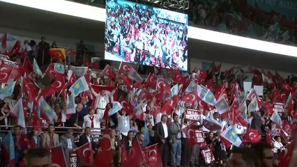 Ankara: Meral Aksener présente ses candidats aux législatives