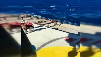 - Bulgaristan Açıklarında Rahatsızlanan Gemi Personelinin Yardımına Türk Askeri Yetişti