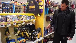 THE LEGO BATMAN MOVIE Tons of Toys, Playsets , Accessories .