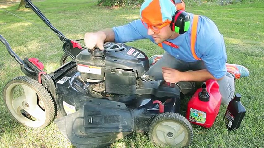 playmobil lawn mower