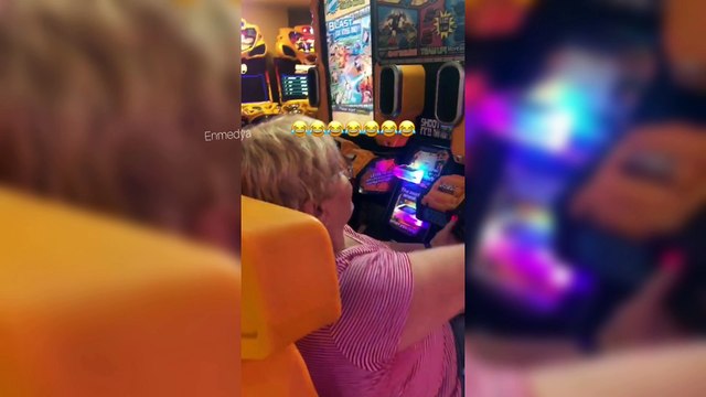 Ece Erken Oğlu Eymen ve Annesi İle Çok Eğlendi! | Ece Erken'in İnstagram Hikayesi #Enmedya