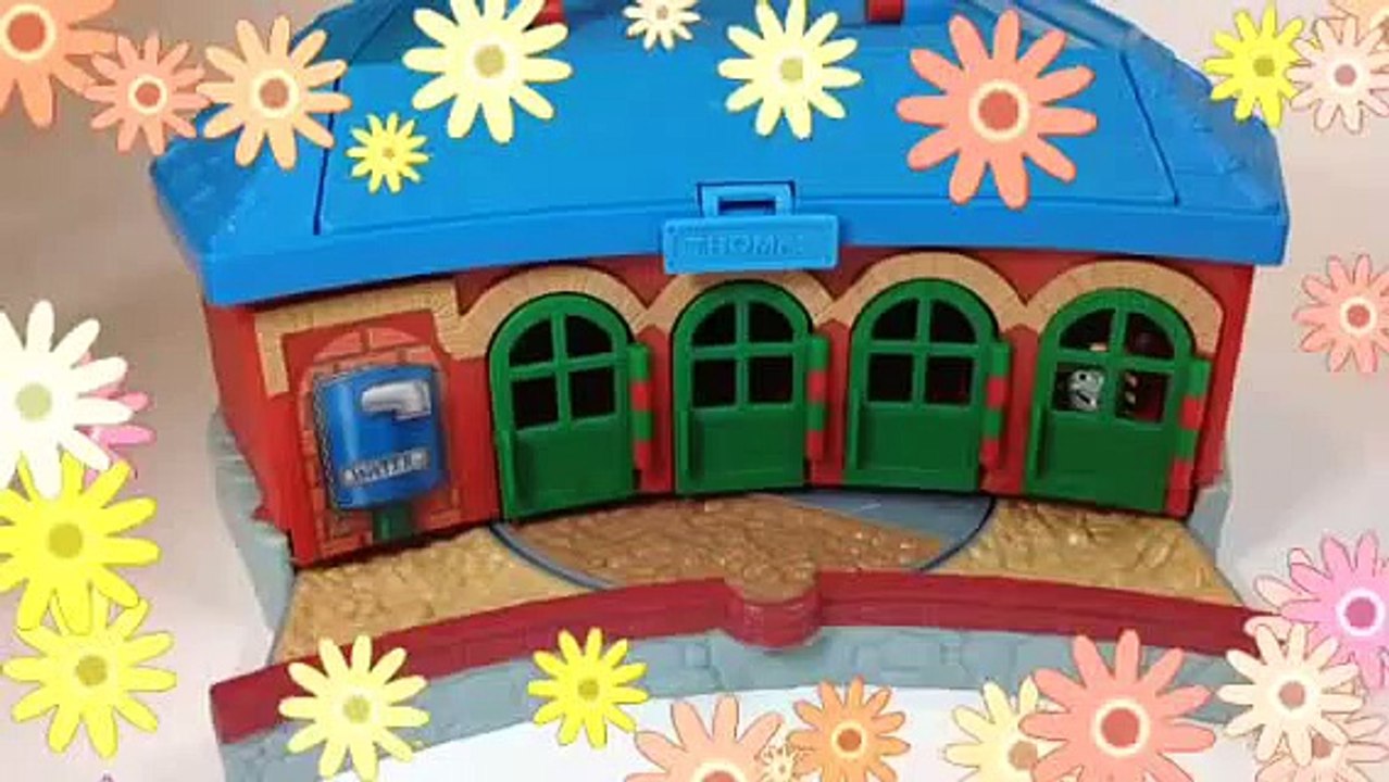 Thomas and Friends Trains in TidMouth Shed with Tracks Spencer, Edward and More