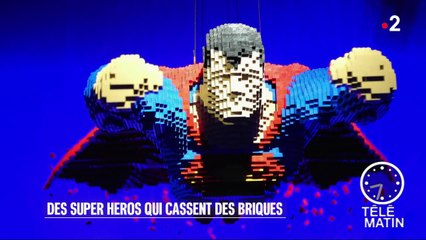 Visite guidée - Des super-héros qui cassent des briques