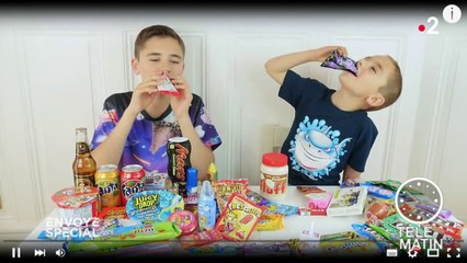 Des enfants qui testent des jeu en direct sur Youtube