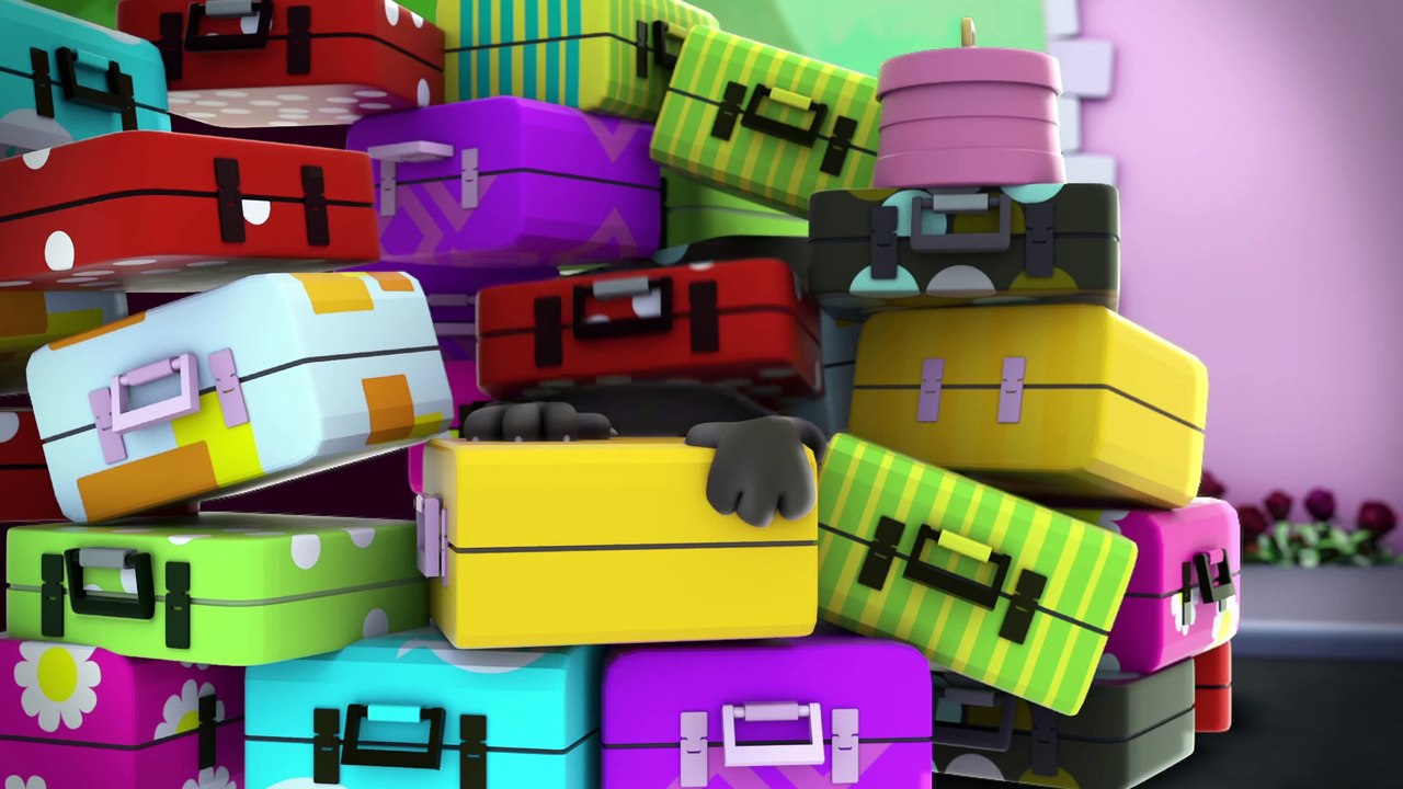 (209) Talking Angela - Summer Fun at the Beach with Talking Tom (Shorts Combo) - YouTube