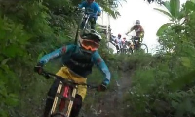 Menunggu Berbuka Puasa dengan Bersepeda di Gunung