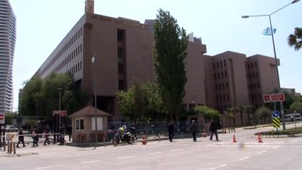 Eski binbaşı eşiyle Kuzey Irak’a kaçmak isterken yakalandı