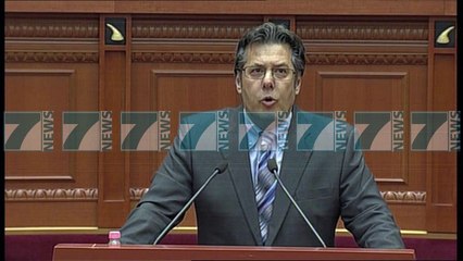 VIJON BLLOKADA E OPOZITES NE KUVEND - News, Lajme - Kanali 8