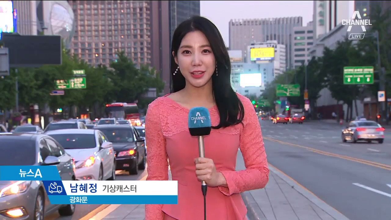 [날씨]전국 30도 안팎…해운대 해수욕장 개장