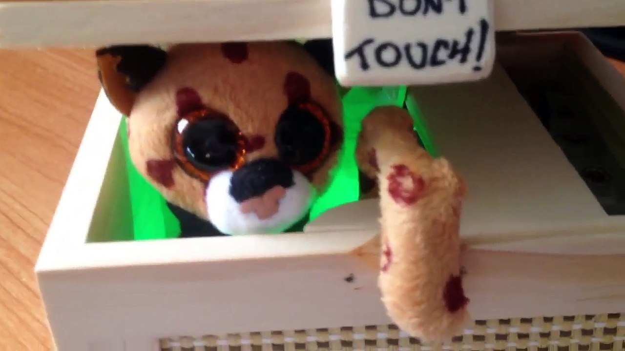 DONT TOUCH BOX STROBO !!! - THE ORIGINAL - LIMITED EDITION - USELESS BOX