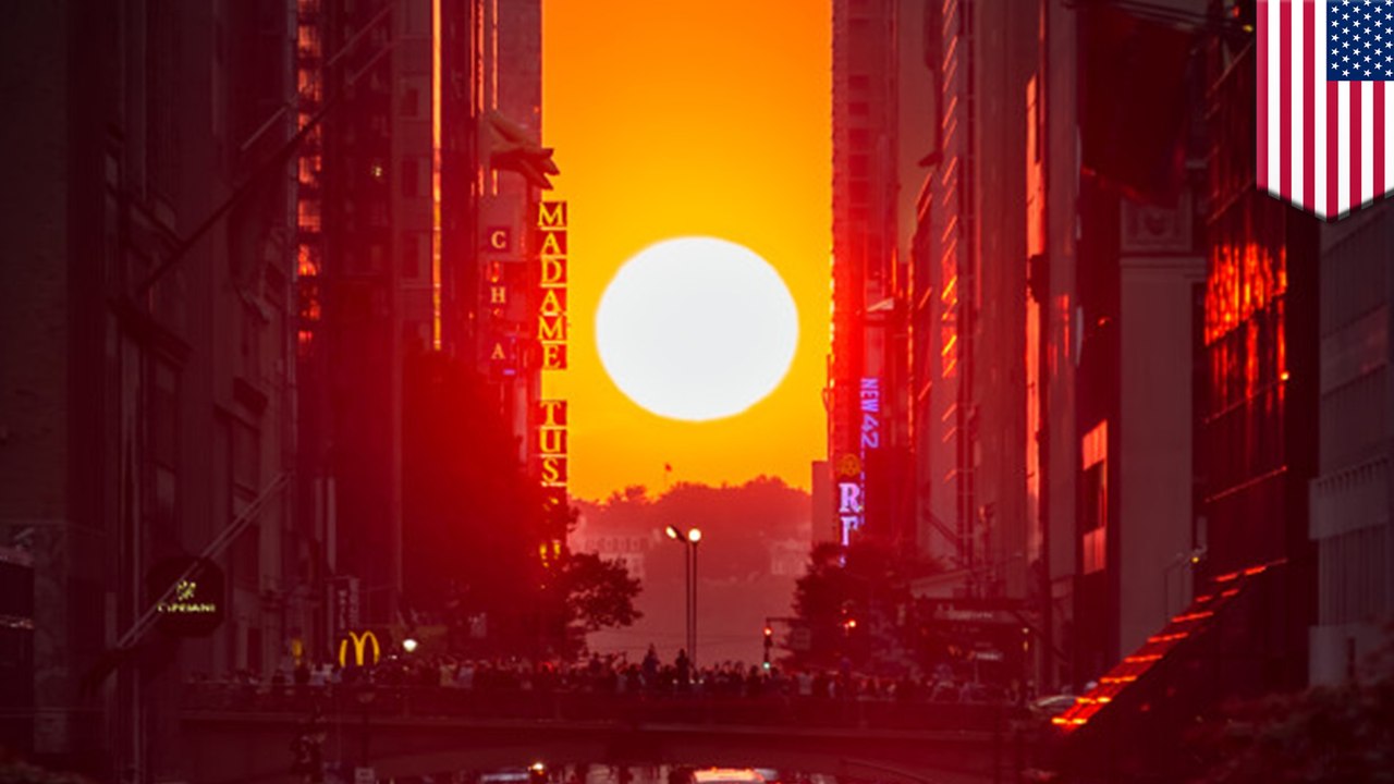 What is Manhattanhenge?