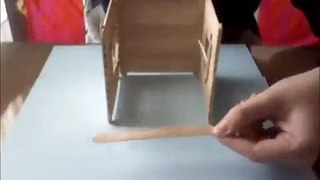 DIY - Popsicle stick house - Κατασκευή: Σπιτάκι με ξυλάκια παγωτού