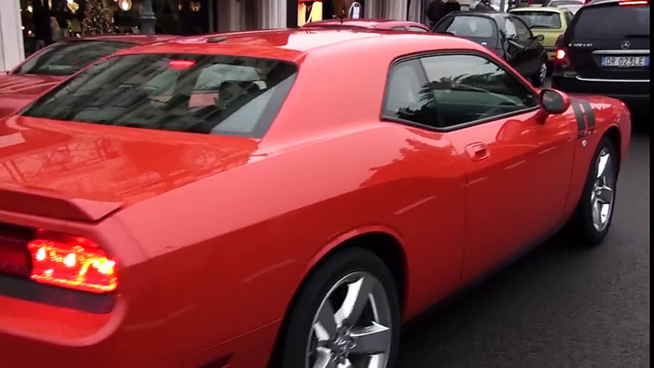 Dodge Challenger HEMI 5.7 V8 Exhaust Sound