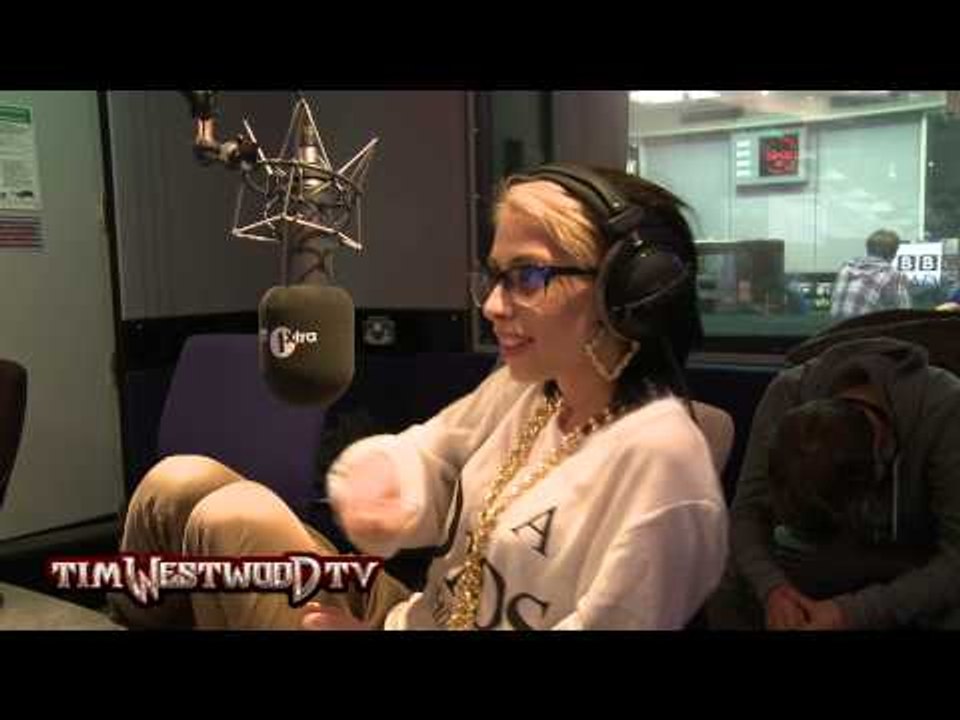 Kreayshawn cookin' up on - Westwood