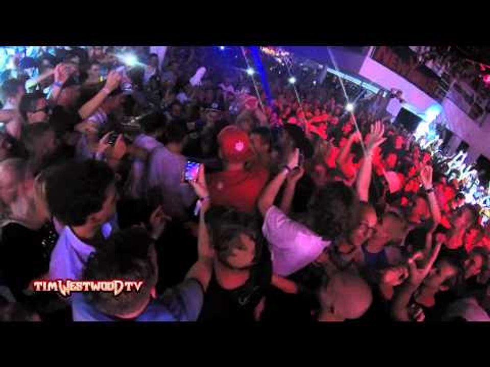 Redman & Method Man crazy stage dives Fresh Island Fest Croatia