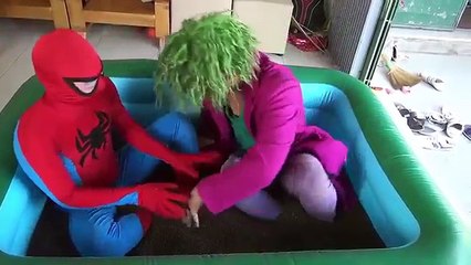 As incríveis aventuras da Princesa Elsa Frozen, Homem-Aranha e seus amigos #010