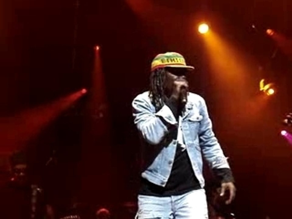 ALPHA BLONDY CONCERT ZENITH (16-11-07) MISTER GRANDE GUEULE