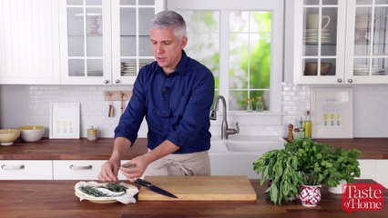 5 Ways To Cut Herbs