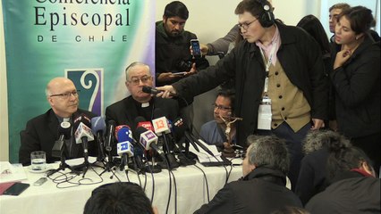 Papa reconoce respuesta tardía sobre abusos en Chile