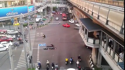 Asok Intersection traffic (x2 sped up version)