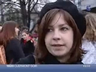 Mobilisation contre la loi LRU à Clermont-Ferrand 06/12/07