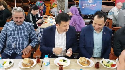 Hamza Dağ Tire'de sahur programına katıldı