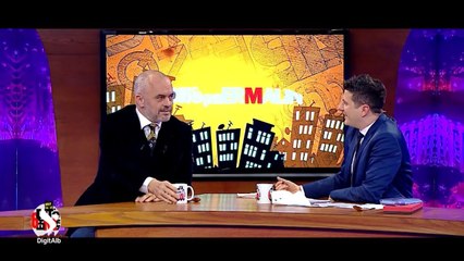 T | Buzëqesh Ndër Vite