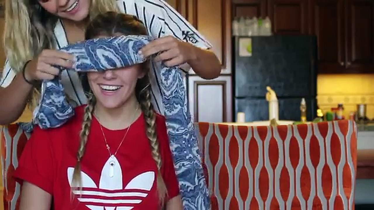 TWINS WHATS IN YOUR MOUTH CHALLENGE