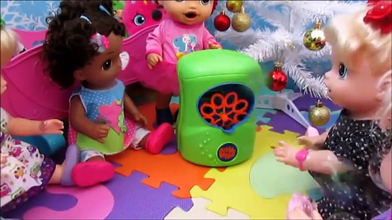 Qual PRESENTE as meninas ganharam de NATAL? Novelinha da Baby Alive.