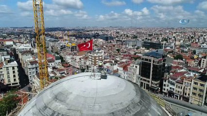 Ana kubbesi kapatılan Taksim Camii havadan görüntülendi