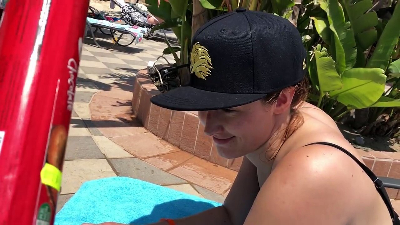 Sister + Pool = PRANK TIME!